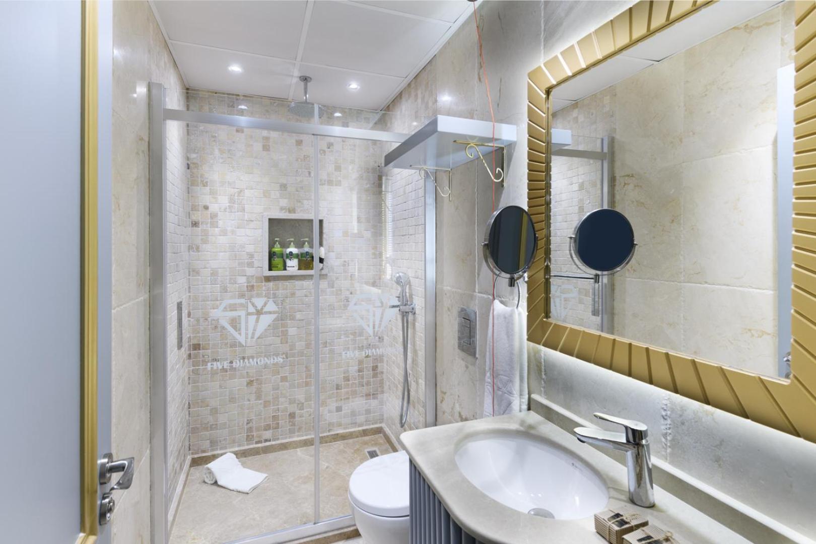 Five Diamonds Hotels อาเลอเจอติ ภายนอก รูปภาพ